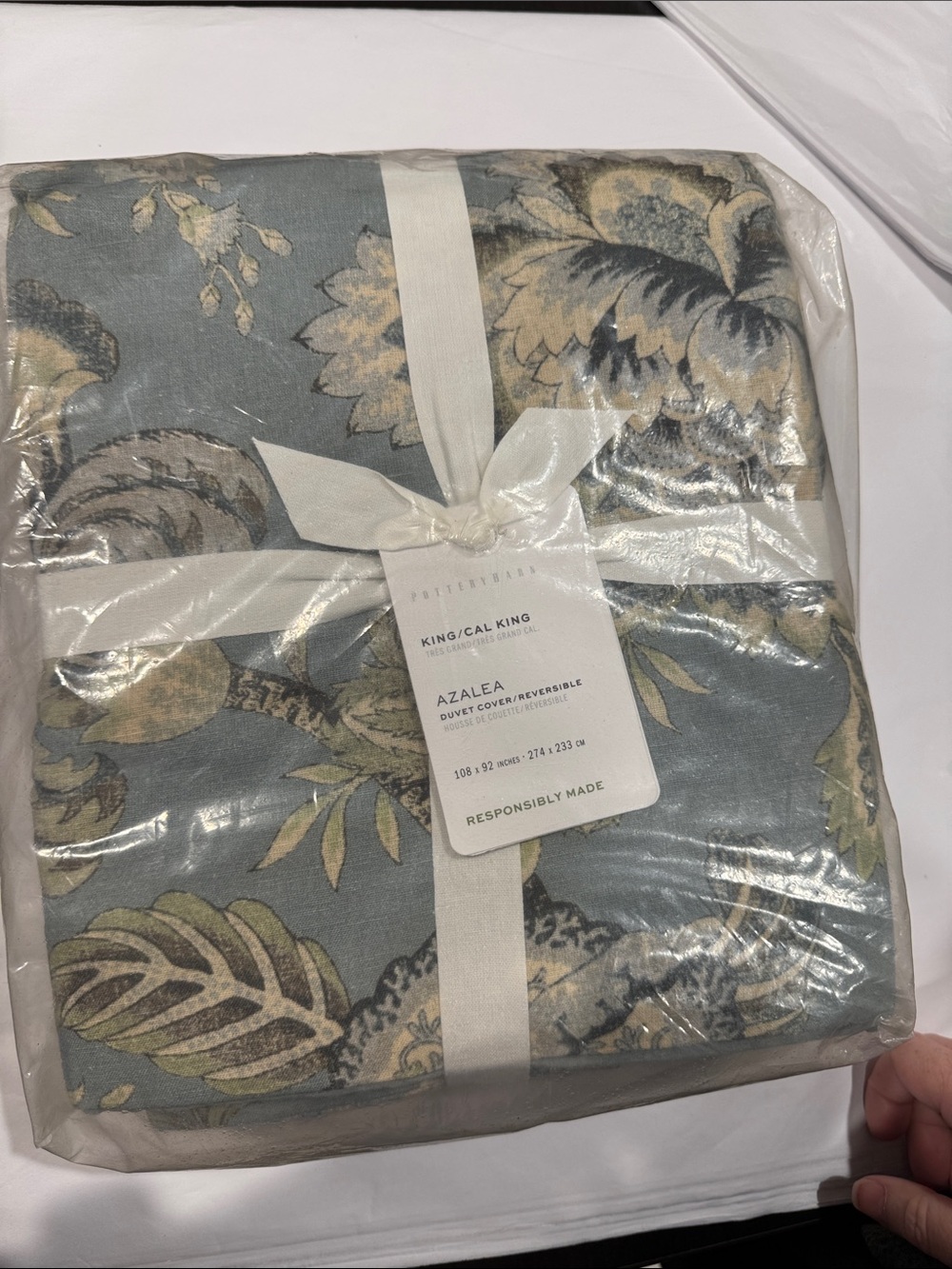 Pottery Barn Azalea Duvet Cover in Soft Blue and Cream